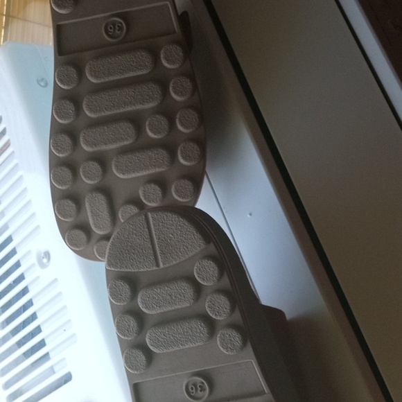 Fantasy sandals red  size 6 - Picture 5 of 7